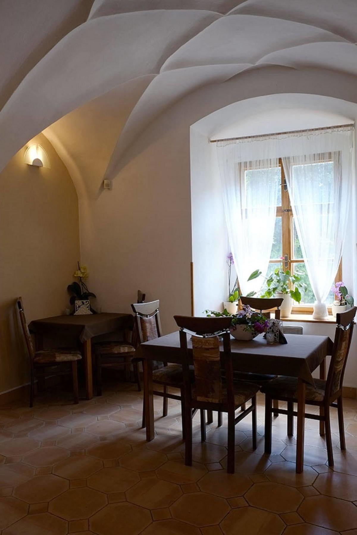 Penzion Austis Znojmo Zewnętrze zdjęcie